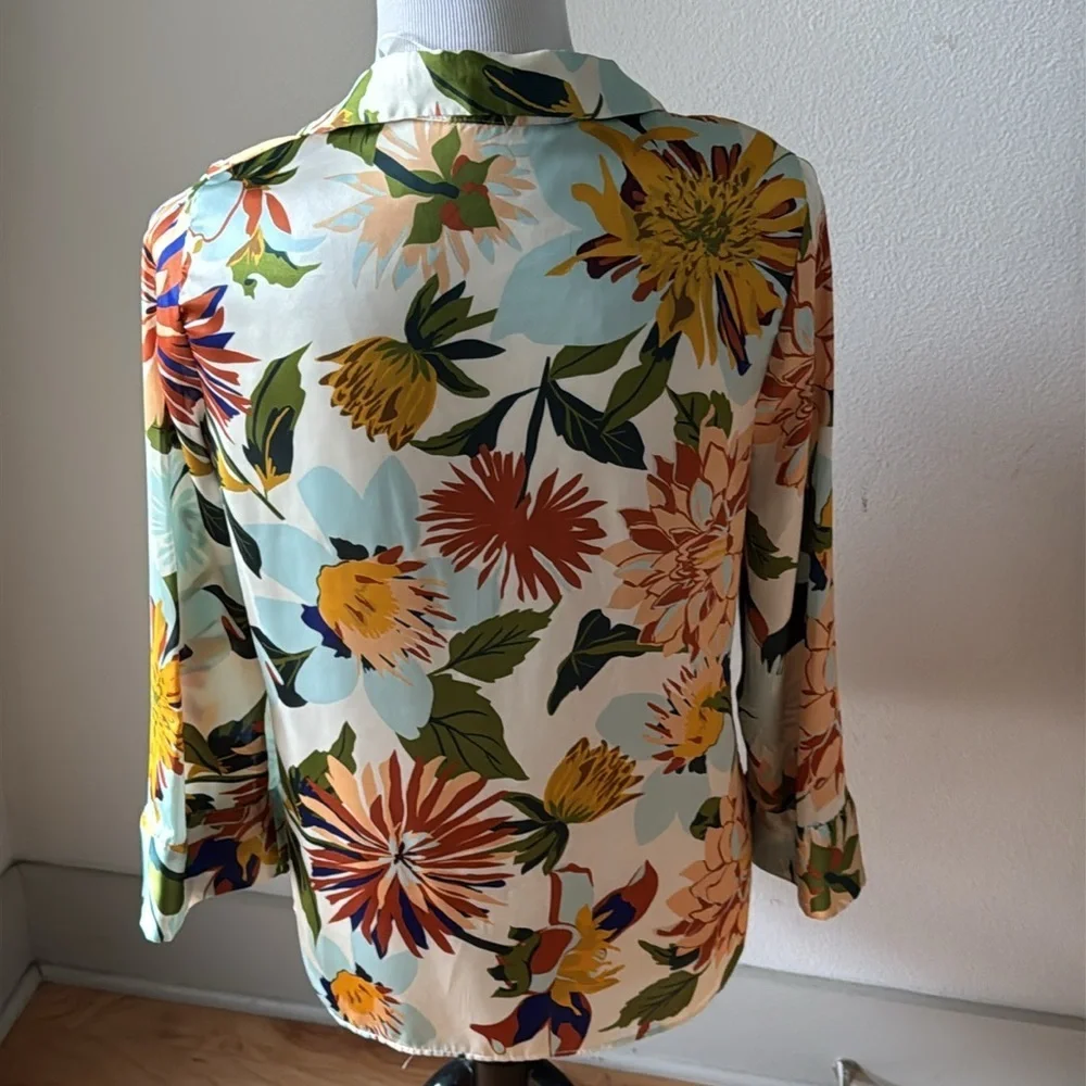 ZARA Satin‎ floral print buttoned down woman’s shirt blouse Sz XS